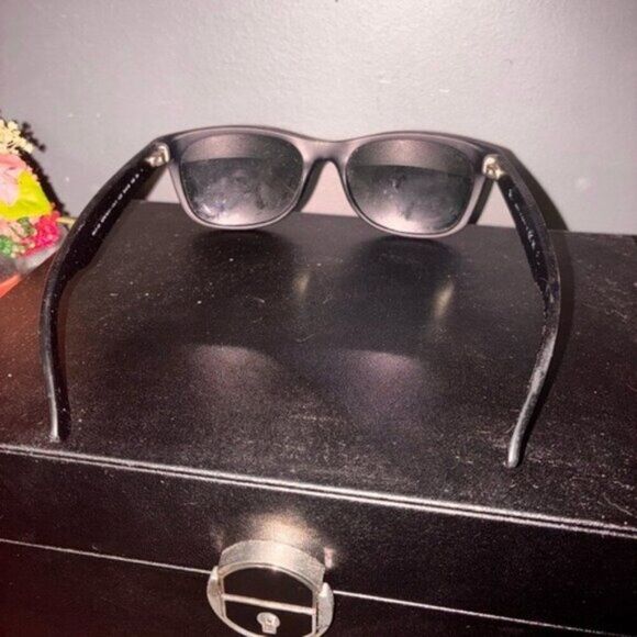 Ray-Ban Wayfarer Classic Matte Black Sunglasses - Picture 3 of 5